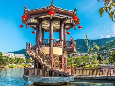 VI VU LÀO CAI - MỘNG TỰ