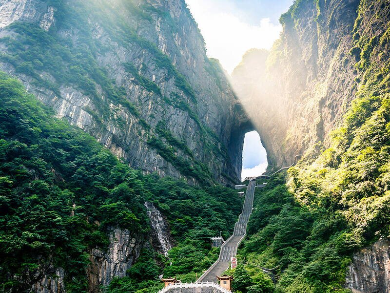 KHÁM PHÁ TRƯƠNG GIA GIỚI - PHƯỢNG HOÀNG