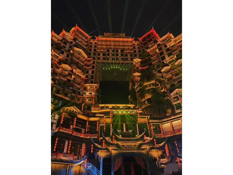 TAM HIỆP - TRƯƠNG GIA GIỚI – PHƯỢNG HOÀNG CỔ TRẤN