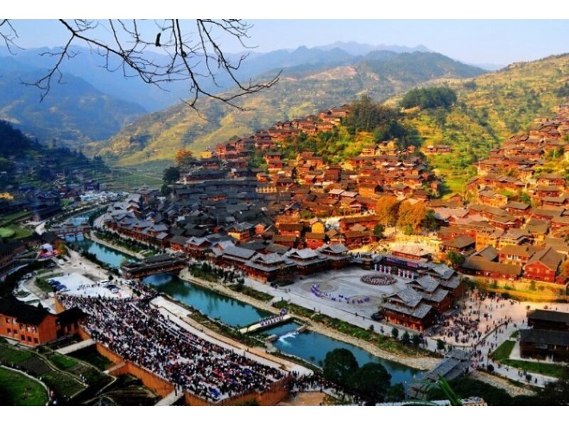 KHÁM PHÁ TRUNG HOA 2025