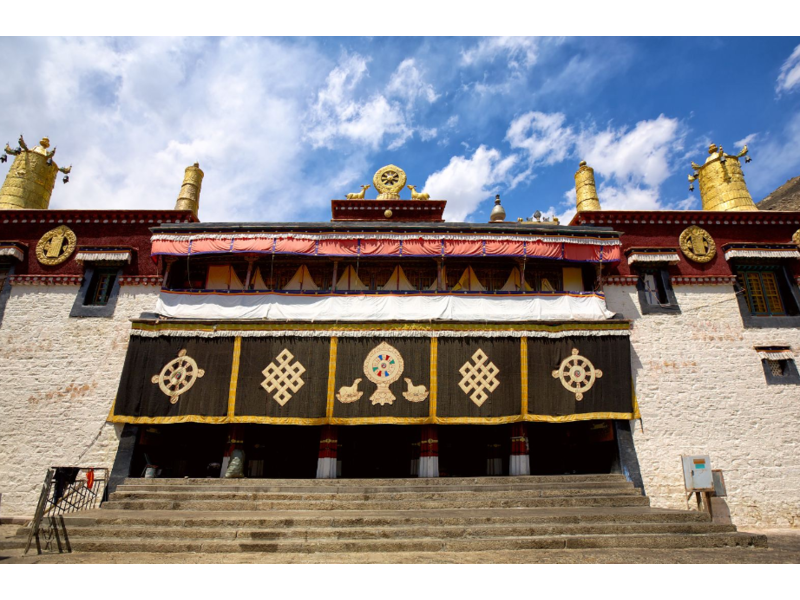 KHÁM PHÁ CON ĐƯỜNG MÂY TRẮNG TÂY TẠNG HUYỀN BÍ