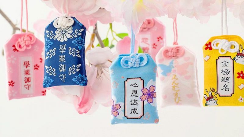Nhật Bản mua gì? 10 món quà lưu niệm ý nghĩa từ xứ sở hoa anh đào