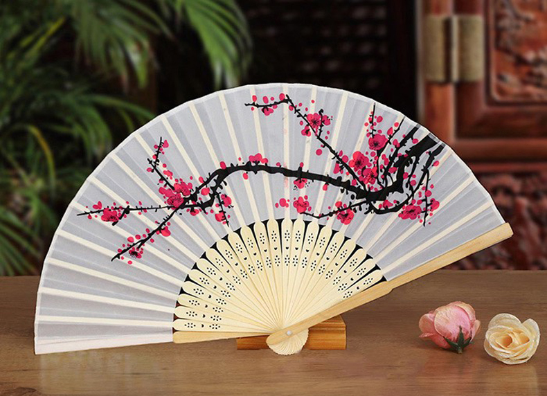Nhật Bản mua gì? 10 món quà lưu niệm ý nghĩa từ xứ sở hoa anh đào